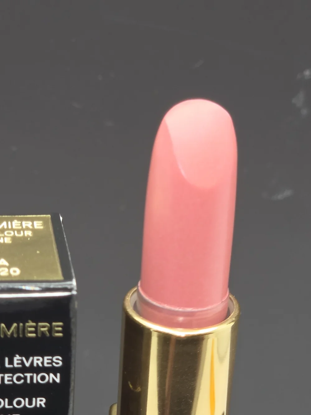 RARE CHANEL AQUALUMIÈRE LIPSHINE- 52 
